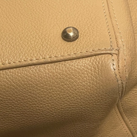 Chanel Cerf Tote - Picture 15 of 16